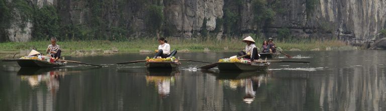 Viaje a Vietnam. Visita a Tam Coc: navegando en silencio. IMG_8021